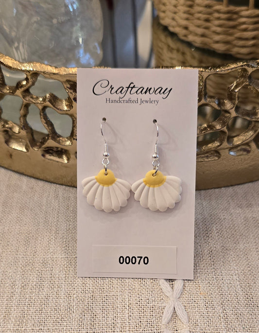 Polymer Clay White Daiseys